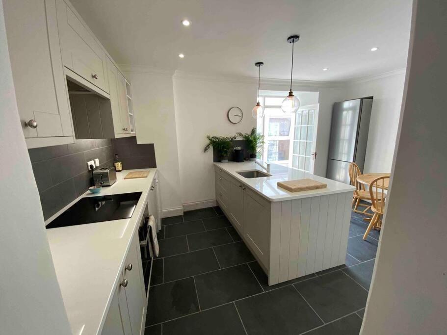 Apartamento Beautiful 2 Bed End Terrace Victorian Town House Redruth Exterior foto